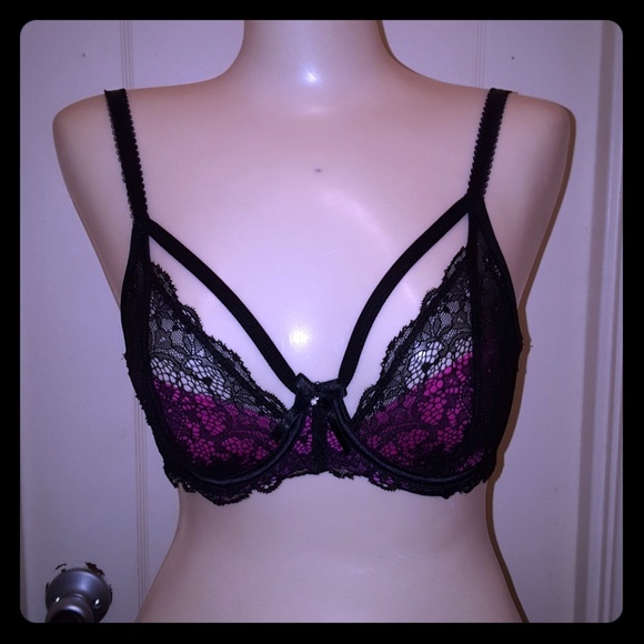 Never worn bra - Picture 1 of 4